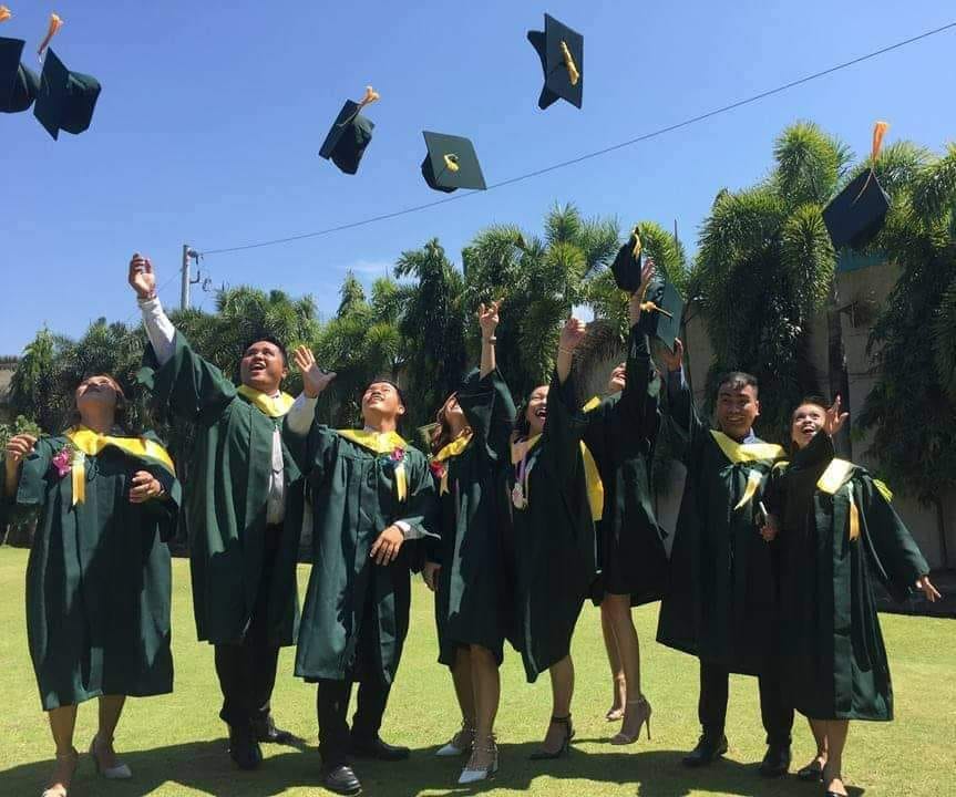 news-2 Magna Cum Laude Led the Batch 2019 Graduates ?>