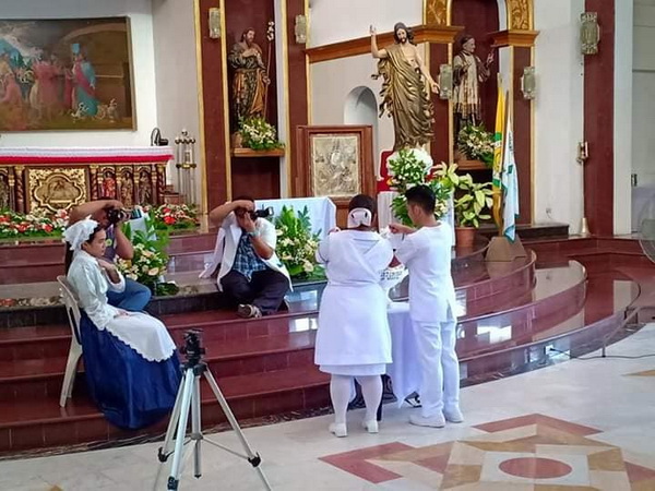 CHSE holds 43rd Capping and Pinning Rites – Olivarez College ...